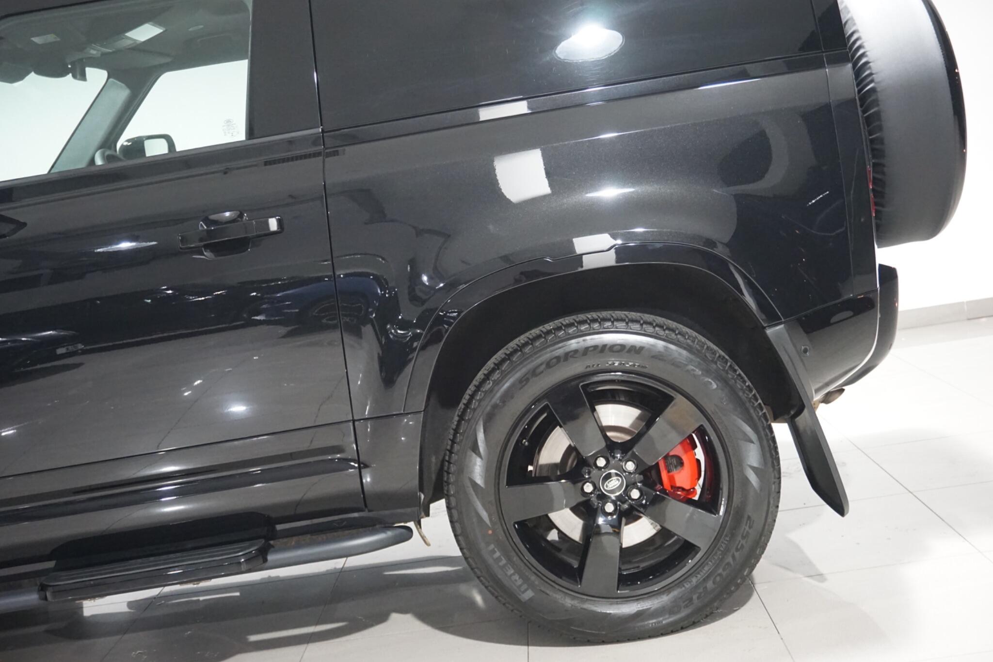 Land Rover Defender 90 3.0 D200 MHEV Hard Top SUV 3dr Diesel Auto 4WD SWB Euro 6 (s/s) (200 ps)